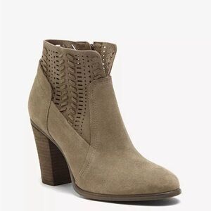 11M VINCE CAMUTO VC-FENYIA FOXY VERONA WOMEN'S SUEDE BOOTIE NEW IN BOX